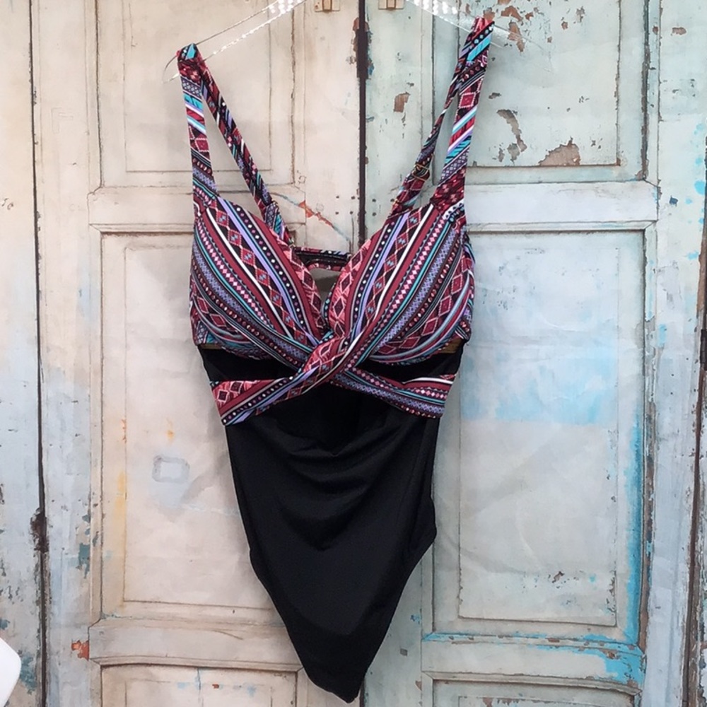 Swimsuits for All Cut Out Underwire Size 18